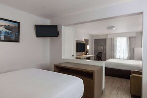 La Quinta Inn & Suites by Wyndham Oceanfront Daytona Beach