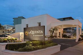 La Quinta Inn & Suites by Wyndham Oceanfront Daytona Beach