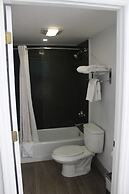 La Quinta Inn & Suites by Wyndham Oceanfront Daytona Beach