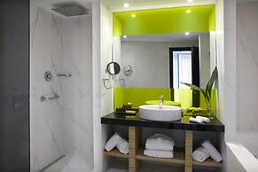 Wyndham Grand Athens