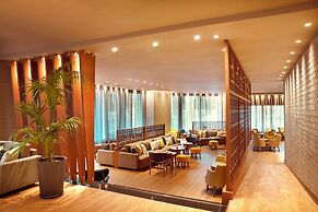 Zeus Wyndham Grand Athens