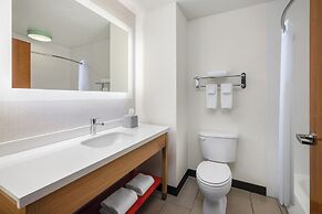 Garner Hotel Brookings by IHG