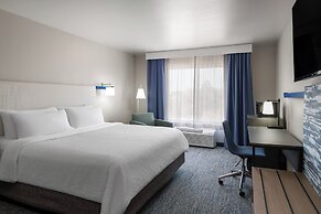 Garner Hotel Brookings by IHG