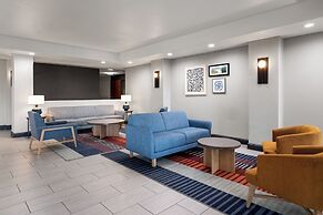 Garner Hotel Brookings by IHG