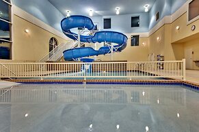 Holiday Inn Express & Suites Brookings by IHG