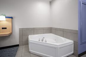 Garner Hotel Brookings by IHG