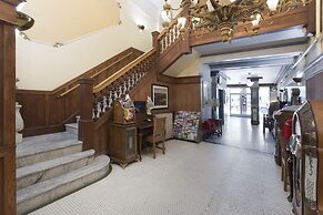 Aida Plaza Hotel