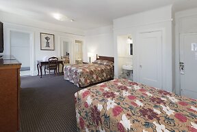 Aida Plaza Hotel