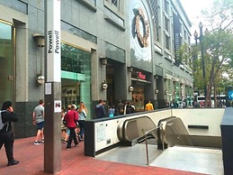 Aida Plaza Hotel