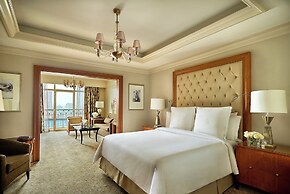 Four Seasons Hotel Cairo at Nile Plaza
