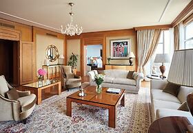 Four Seasons Hotel Cairo at Nile Plaza