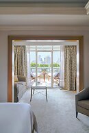 Four Seasons Hotel Cairo at Nile Plaza