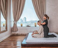 Four Seasons Hotel Cairo at Nile Plaza
