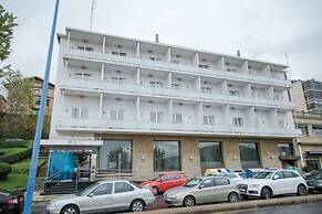 Petit Palace Tamarises