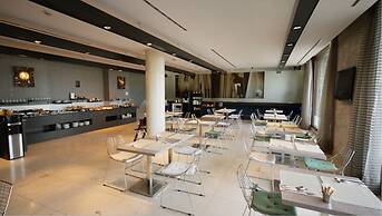 Petit Palace Tamarises