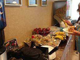 Ambassador Inn & Suites