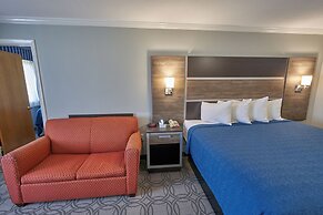 Ambassador Inn & Suites