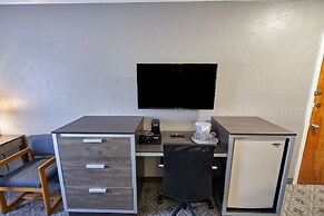 Ambassador Inn & Suites