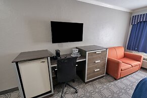 Ambassador Inn & Suites