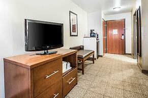 Comfort Suites at Par 4 Resort