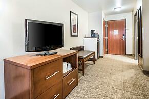 Comfort Suites at Par 4 Resort