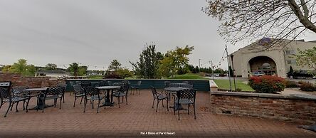 Comfort Suites at Par 4 Resort