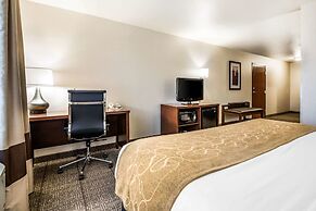 Comfort Suites at Par 4 Resort