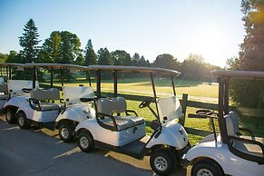 Comfort Suites at Par 4 Resort