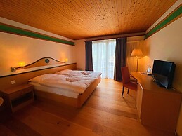 Madrisa Lodge