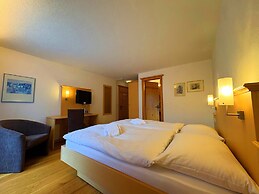 Madrisa Lodge