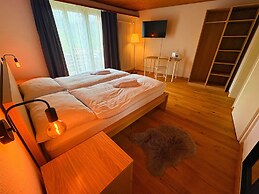 Madrisa Lodge