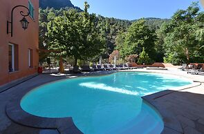 Les Jardins De La Glaciere