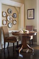 The 1770 House Restaurant & Inn