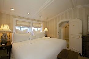 The 1770 House Restaurant & Inn