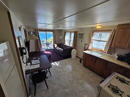 Lake View Motel