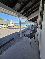 Lake View Motel