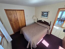 Lake View Motel