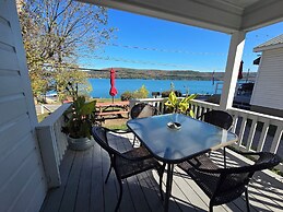 Lake View Motel