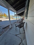 Lake View Motel