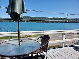 Lake View Motel