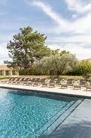 Golden Tulip Avignon Le Paradou