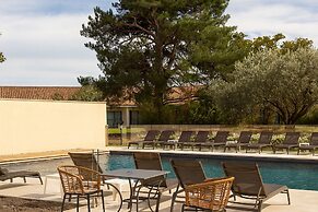 Golden Tulip Avignon Le Paradou