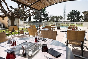 Golden Tulip Avignon Le Paradou