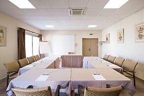 Golden Tulip Avignon Le Paradou