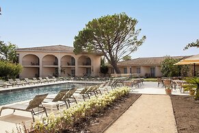 Golden Tulip Avignon Le Paradou