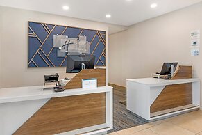 Holiday Inn Express And Suites Astoria by IHG