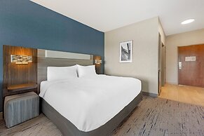 Holiday Inn Express And Suites Astoria by IHG