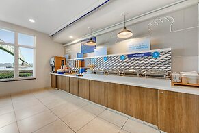 Holiday Inn Express And Suites Astoria by IHG