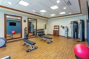 Comfort Inn & Suites Logan Near University