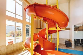 Comfort Inn & Suites Logan Near University